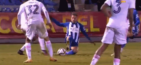 意天空：劳塔罗已回国米参加合练，预计和图拉姆首发出战德比