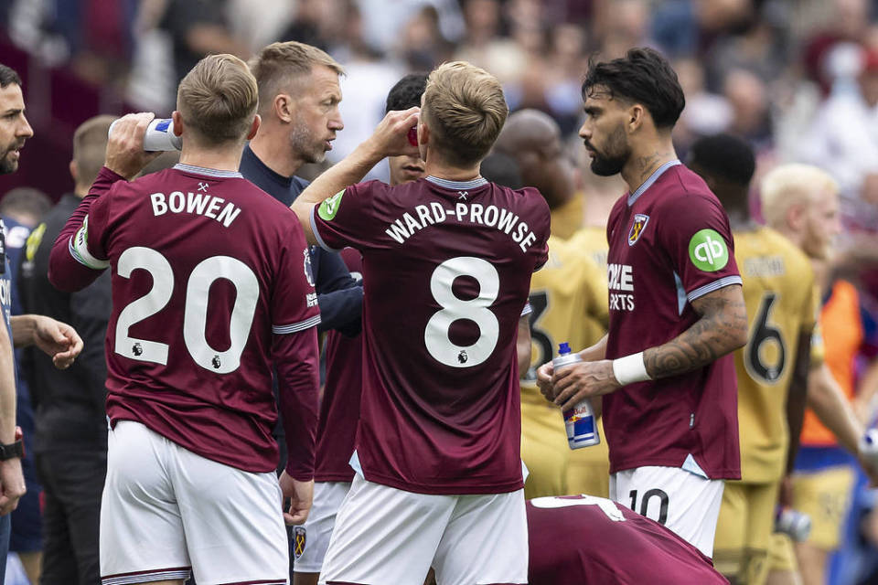 巴西双煞稳了！云南豪掷2.6亿冲亚冠